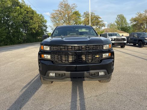 Used 2022 Chevrolet Silverado 1500 Custom w/ Safety Confidence Package image 2