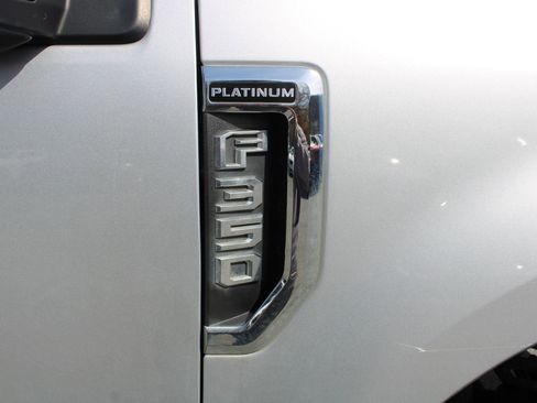 Used 2018 Ford F350 Platinum w/ Platinum Ultimate Package image 17
