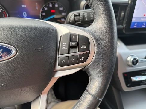 Used 2022 Ford Explorer XLT w/ Equipment Group 202A image 43