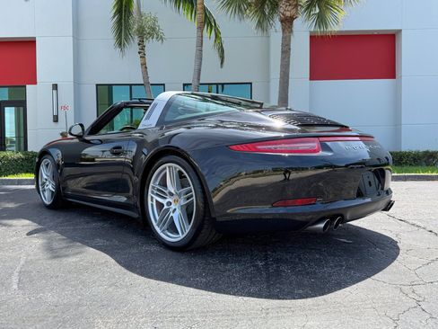 Used 2016 Porsche 911 Targa 4S AWD/4WD image 15