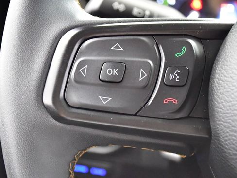 Used 2024 Jeep Wrangler Unlimited AWD/4WD image 21