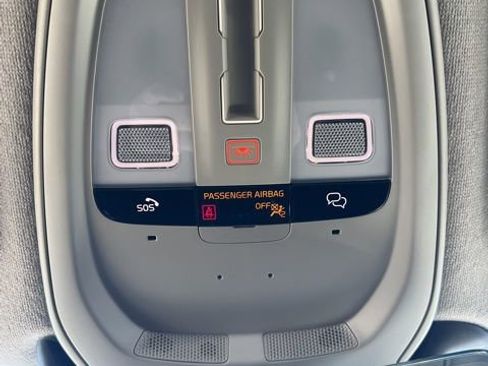 New 2026 Volvo XC40 B4 Core image 21