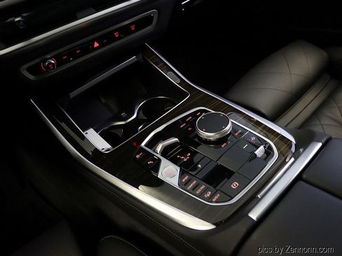 Certified 2023 BMW X7 xDrive40i w/ Premium Package image 26