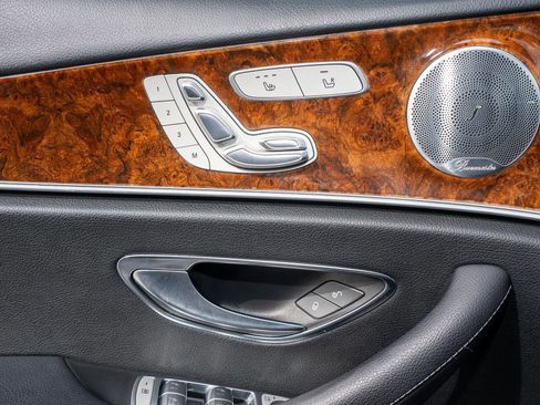 Used 2019 Mercedes-Benz E 300 4MATIC w/ Premium 1 Package image 28