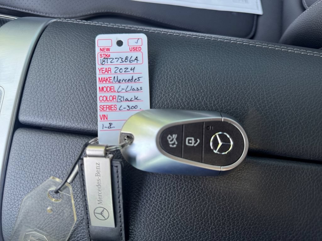 Used 2024 Mercedes-Benz C 300 4MATIC Sedan image 26