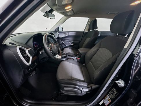 Used 2020 Kia Soul S image 13