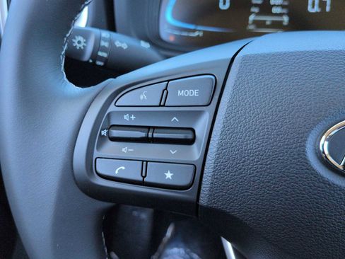 Certified 2026 Hyundai Venue SEL image 24