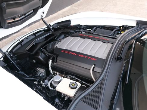 Used 2016 Chevrolet Corvette Stingray Coupe w/ 3LT Preferred Equipment Group image 18