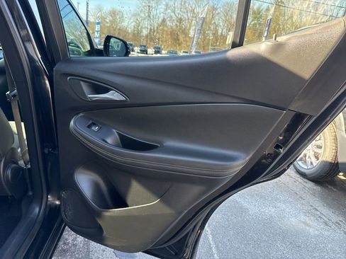 Used 2020 Buick Encore GX Preferred AWD/4WD image 24
