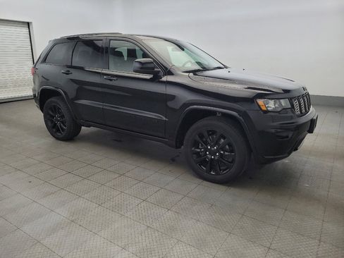 Used 2021 Jeep Grand Cherokee Laredo X image 11