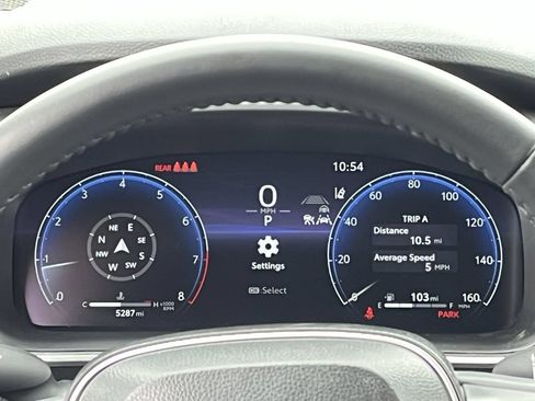 Used 2026 Toyota Corolla Cross XLE w/ Convenience Package FWD image 13