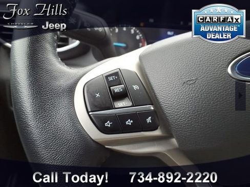 Used 2022 Ford Explorer XLT w/ Equipment Group 202A AWD/4WD image 18
