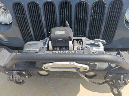 Used 2015 Jeep Wrangler Rubicon w/ Power Convenience Group AWD/4WD image 14