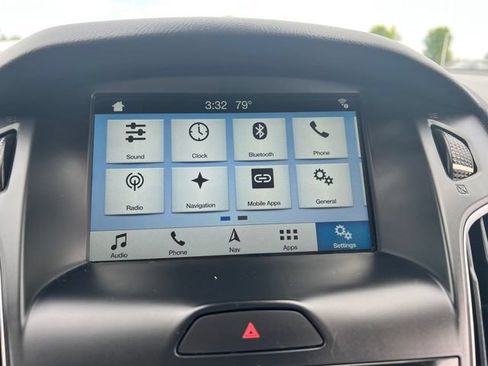 Used 2016 Ford Focus Titanium w/ Titanium Technology Package FWD image 18