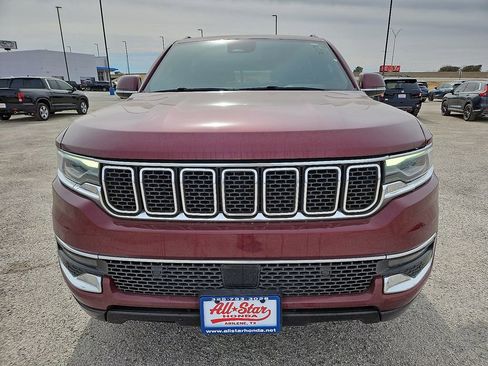 Used 2022 Jeep Wagoneer Series II image 12