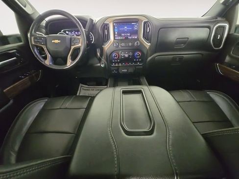 Used 2022 Chevrolet Silverado 3500 High Country image 10