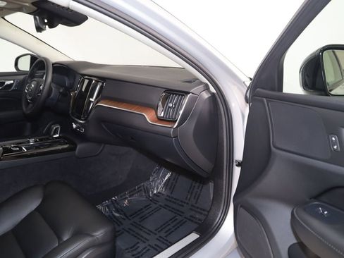 Used 2023 Volvo S60 T8 Plus AWD/4WD image 42