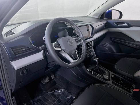 Used 2022 Volkswagen Taos SE FWD image 9