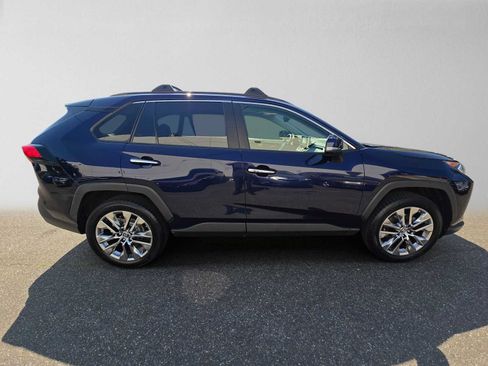 Used 2019 Toyota RAV4 Limited w/ Advanced Technology Package AWD/4WD image 2