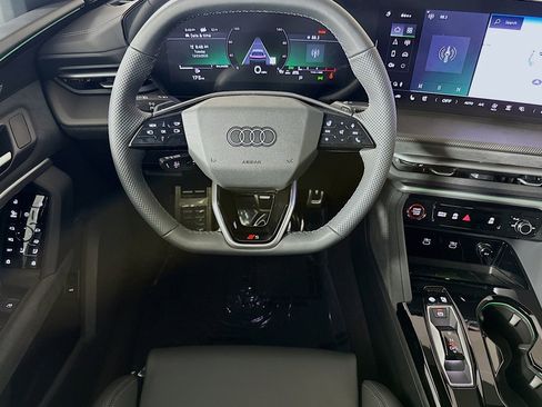 New 2025 Audi SQ5 Premium Plus image 5