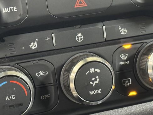 Used 2020 RAM 1500 Big Horn image 37