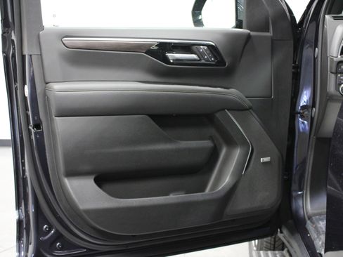 New 2025 Chevrolet Tahoe Premier image 11
