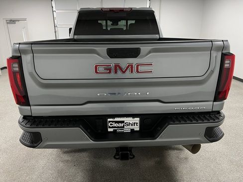 Used 2024 GMC Sierra 2500 Denali w/ Denali Reserve Package image 11