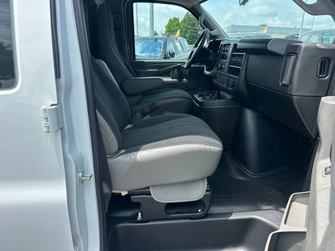 Used 2024 Chevrolet Express 2500 w/ Driver Convenience Package RWD image 13