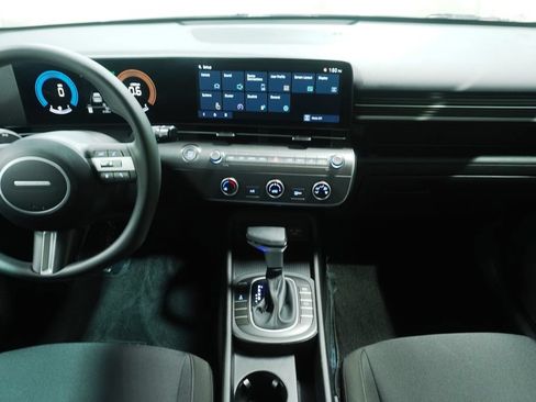 Used 2026 Hyundai Kona SE AWD/4WD image 16