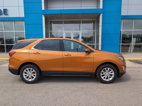 Used 2018 Chevrolet Equinox LT image 1