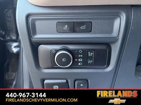Used 2022 Ford Expedition Limited image 18