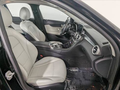 Used 2016 Mercedes-Benz C 300 4MATIC Sedan image 22