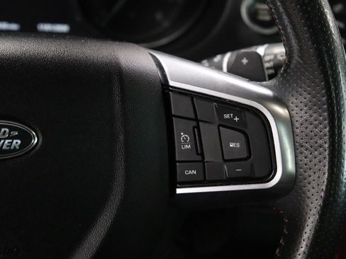 Used 2018 Land Rover Discovery Sport HSE image 28