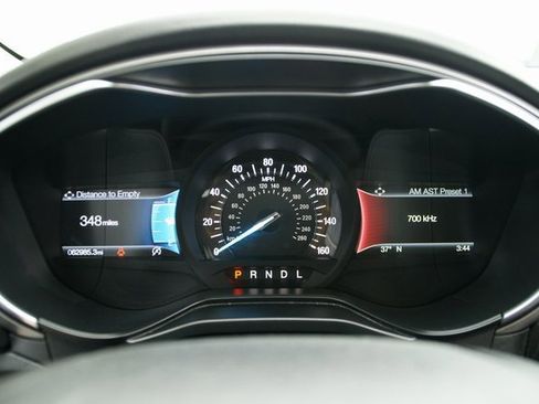 Used 2020 Ford Fusion SE image 17