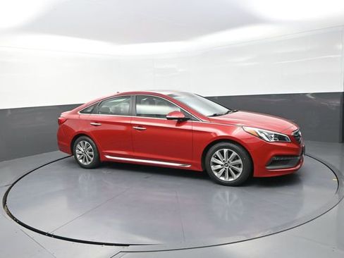 Used 2017 Hyundai Sonata Sport w/ Value Edition Package 02 FWD image 16
