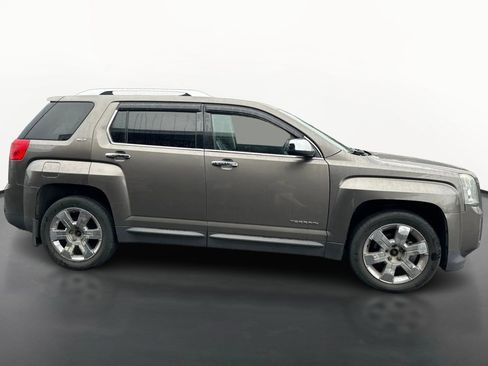 Used 2012 GMC Terrain SLT w/ Chrome and Technology Package AWD/4WD image 2