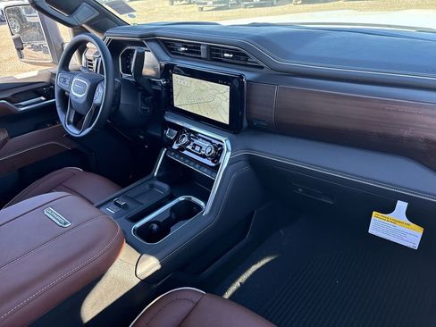 New 2026 GMC Sierra 3500 Denali Ultimate image 29