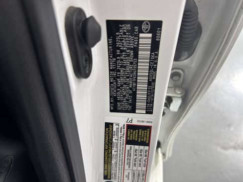 Used 2017 Toyota Camry SE FWD image 37
