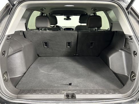 Used 2021 GMC Terrain SLE w/ Driver Convenience Package image 25