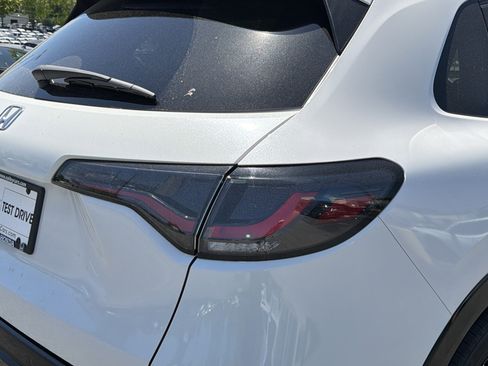 New 2026 Honda HR-V EX-L image 6