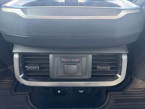 Used 2025 Ford F150 Platinum w/ Equipment Group 702A High image 31