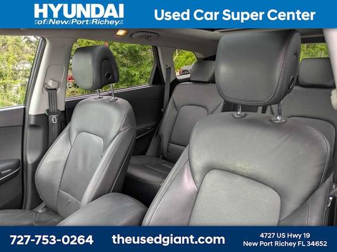 Used 2016 Hyundai Santa Fe Limited w/ Option Group 04 FWD image 3