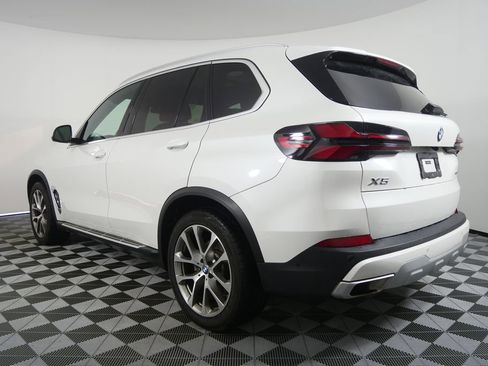 Used 2024 BMW X5 sDrive40i image 5