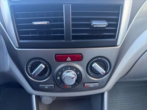 Used 2010 Subaru Forester 2.5X Premium image 22