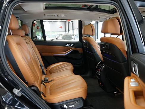 Used 2019 BMW X7 xDrive50i w/ Premium Package AWD/4WD image 15