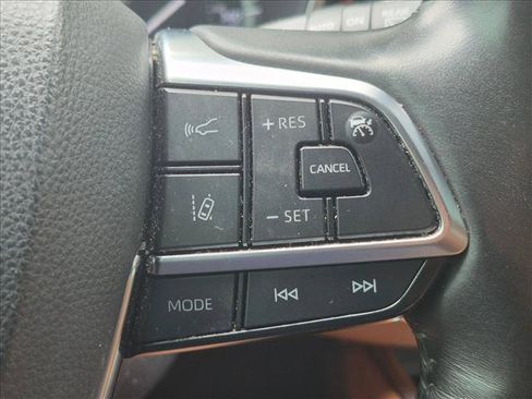 Used 2021 Toyota Highlander Platinum AWD/4WD image 9