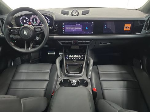 Certified 2026 Porsche Cayenne Turbo AWD/4WD image 13