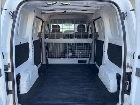 Used 2018 Chevrolet City Express LT image 10