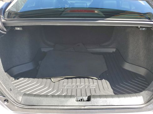 Used 2021 Honda Civic EX-L image 9