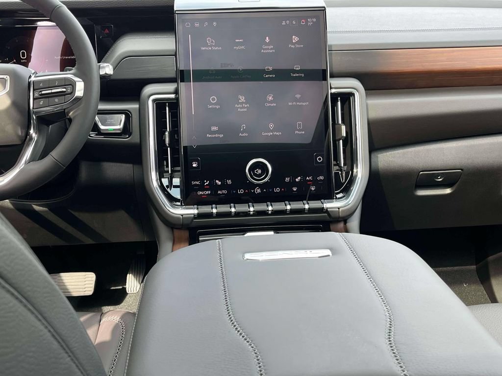 New 2026 GMC Yukon Denali w/ Sun & Power Step Package AWD/4WD image 13